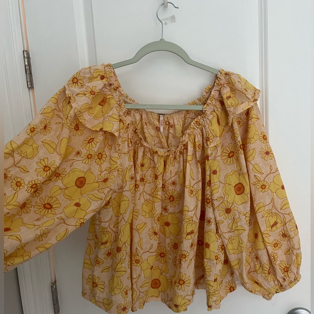 Free People size extra small blouse, long sleeve